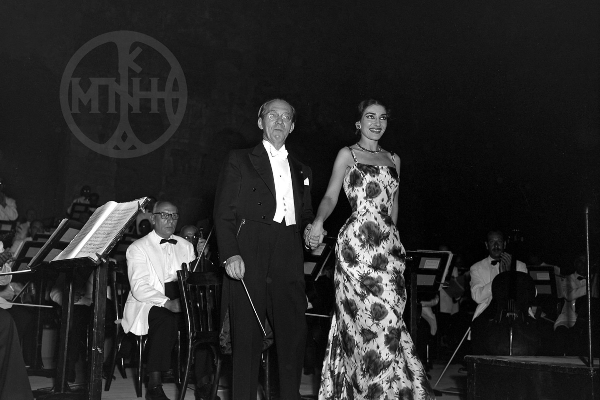 η_μαρια_καλλας_στο_ηρωδειο_1957_-_φωτο_δημητρης_χαρισιαδης_-_μουσειο_μπενακη_φωτογραφικα_αρχεια___2_