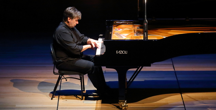 recital_pappas_gnotv_752x384_